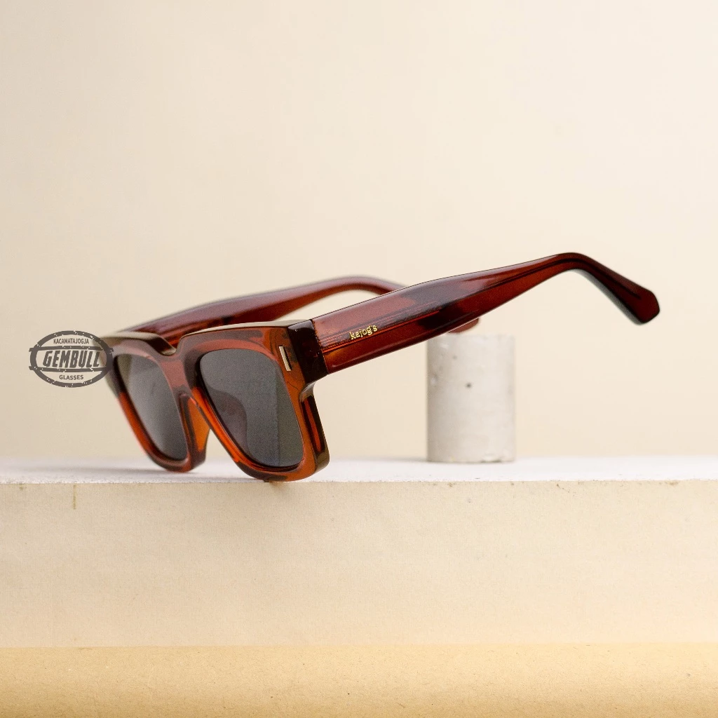 Kacamata Hitam Kotak DAFINA 04 Unisex - Image 3